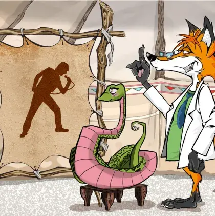 Man sieht einen Fuchs und eine Schlange neben einer Lederleinwand mit einem Sänger.